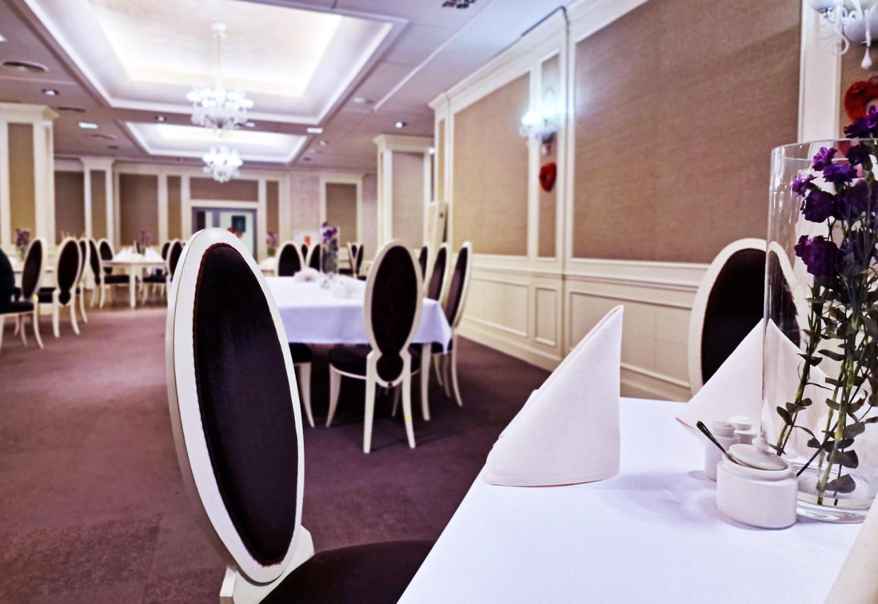 Hotel Prezydencki 3-Star Rzeszów Exteriér fotografie