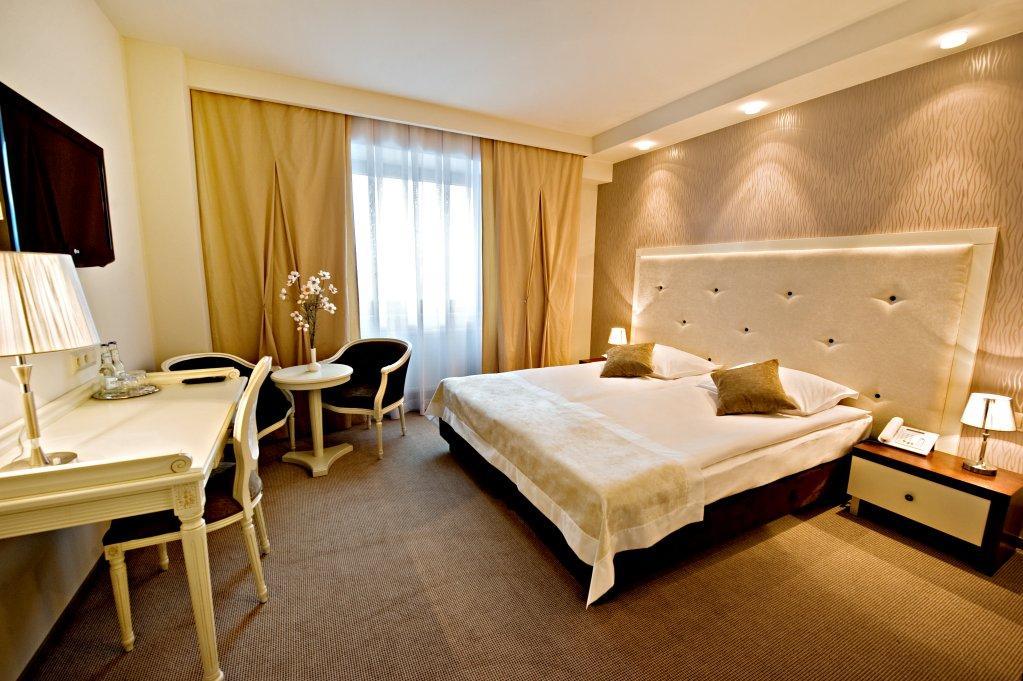 Hotel Prezydencki 3-Star Rzeszów Exteriér fotografie