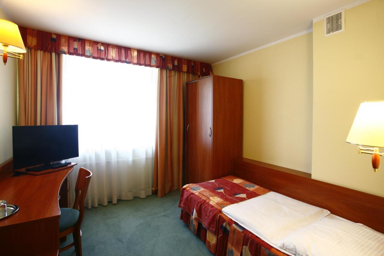 Hotel Prezydencki 3-Star Rzeszów Exteriér fotografie